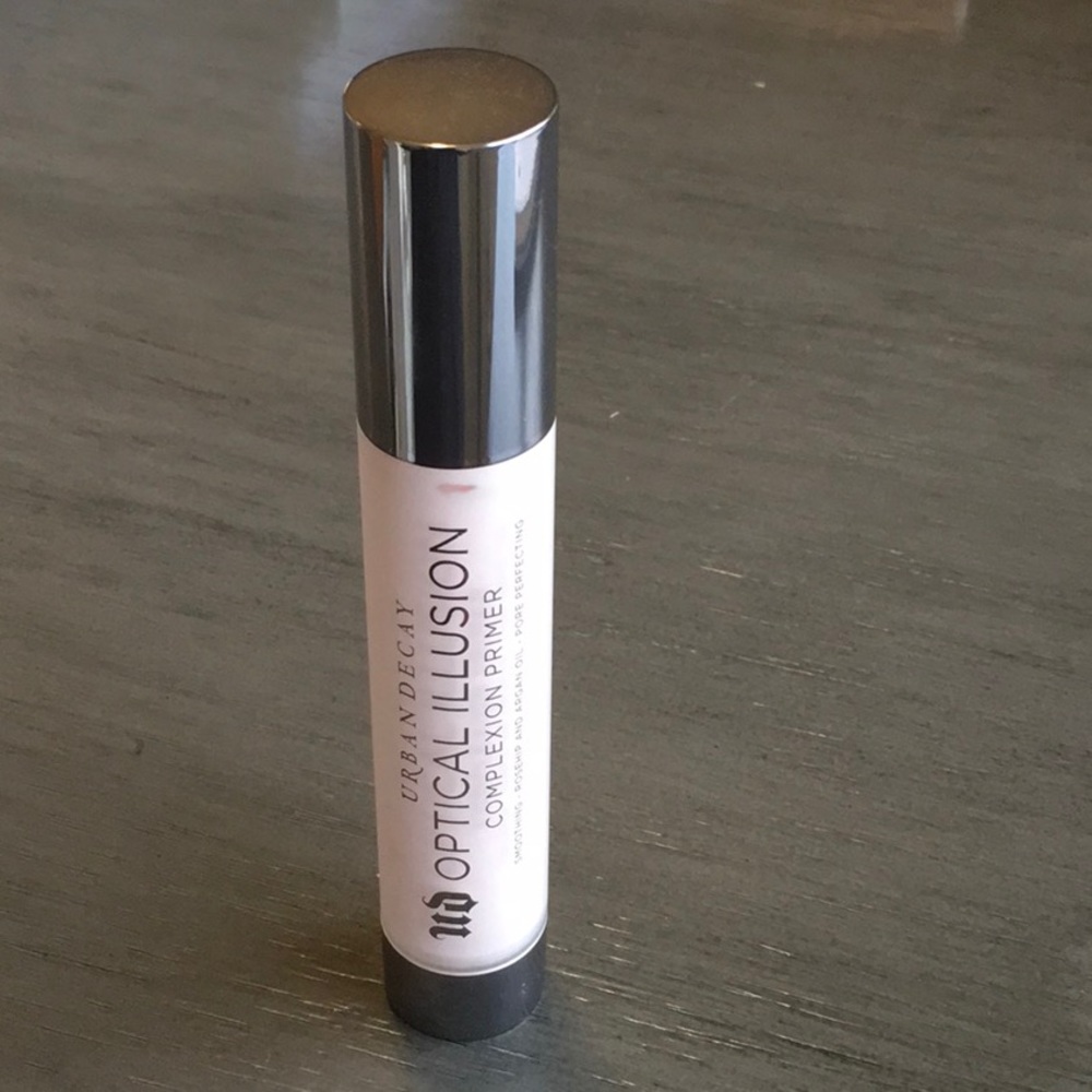 UD Optical Illusion Primer